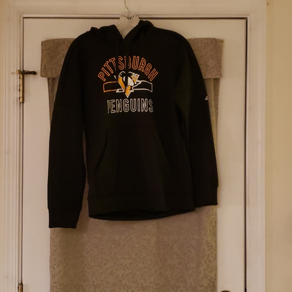 Pittsburgh Penguins sweatshirt